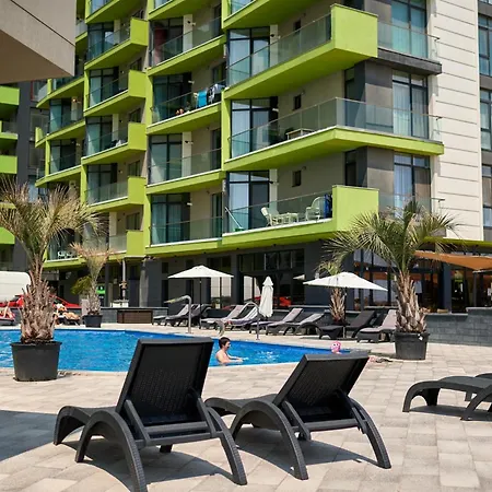 Rock In N Pools Resort-parking Апартаменты Нэводари