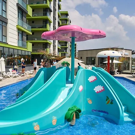 Rock In N Pools Resort-parking Lejlighed *