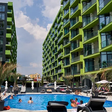 Rock In N Pools Resort-parking *